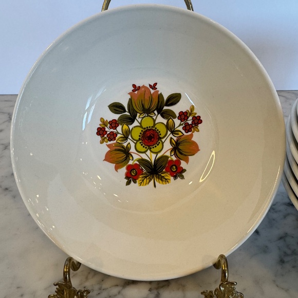 Johnson Bros. Ironstone "Oberon" 6 1/2" bowls. 4 Vintage MCM floral bowls - Picture 8 of 11